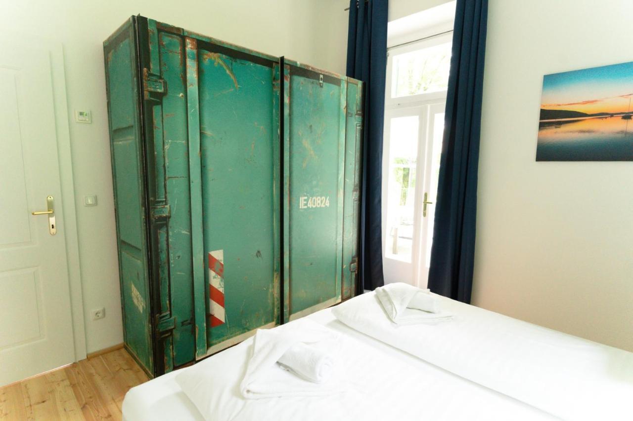 Villa Schwertfuehrer Velden am Worthersee Bagian luar foto