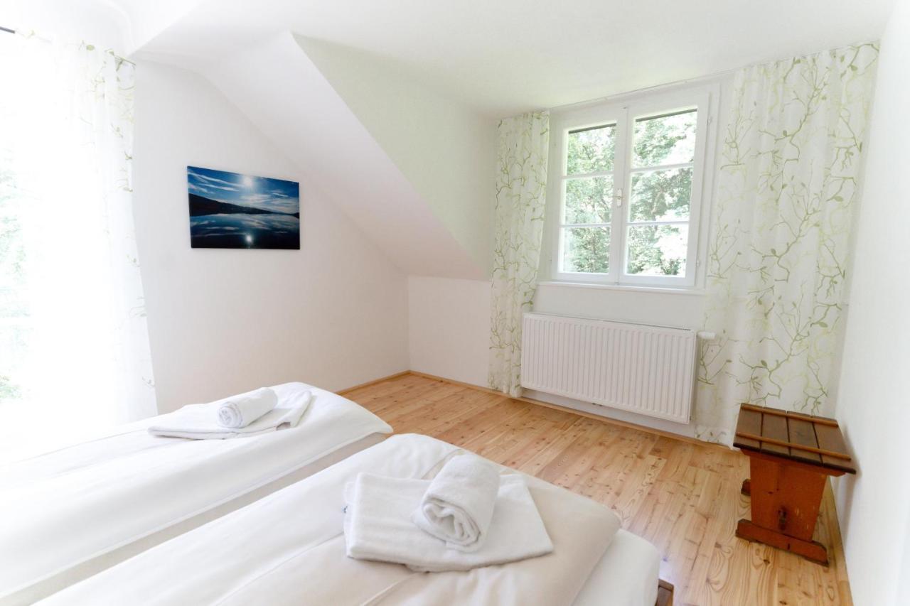 Villa Schwertfuehrer Velden am Worthersee Bagian luar foto